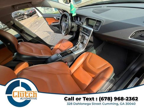 Used 2017 Volvo S60 T5 Inscription image 23