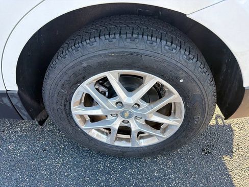 Certified 2023 Chevrolet Equinox LT AWD/4WD image 4