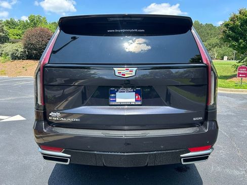 Used 2023 Cadillac Escalade Premium Luxury AWD/4WD image 25