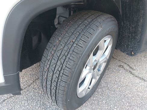 New 2026 Jeep Compass Latitude image 32