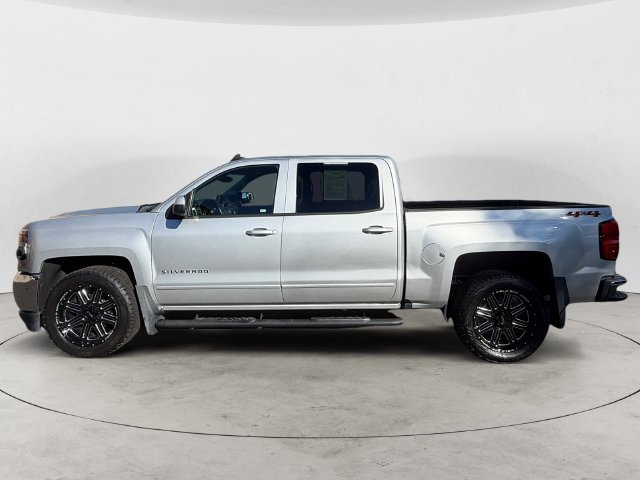 Used 2018 Chevrolet Silverado 1500 LT w/ All Star Edition AWD/4WD image 8