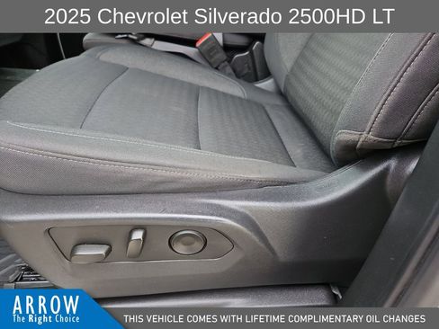 Used 2025 Chevrolet Silverado 2500 LT AWD/4WD image 23