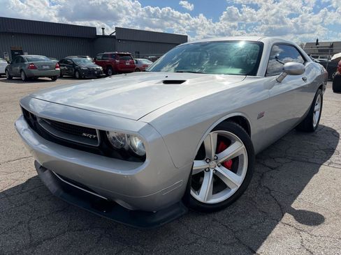 Used 2012 Dodge Challenger SRT8 image 2