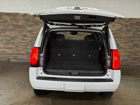 Used 2019 Chevrolet Suburban LT AWD/4WD image 8