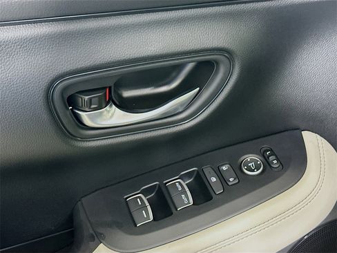 Certified 2026 Honda HR-V EX-L image 21