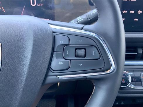 Used 2025 Buick Envista Preferred w/ Convenience I Package FWD image 25