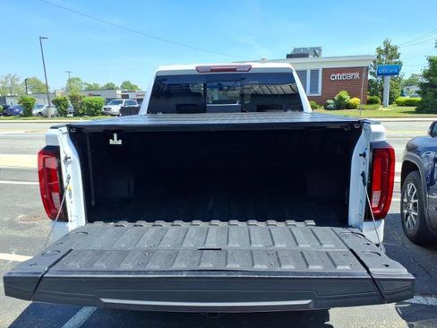 Used 2021 GMC Sierra 1500 SLT w/ SLT Premium Package AWD/4WD image 15