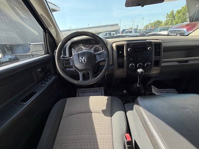 Used 2012 RAM 3500 ST w/ ST Decor Group AWD/4WD image 15