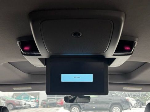 Used 2023 Honda Odyssey Elite image 25