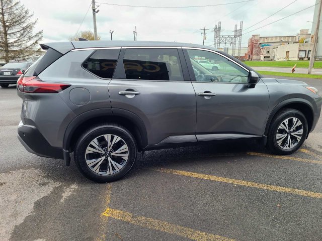 Used 2023 Nissan Rogue SV AWD/4WD image 6