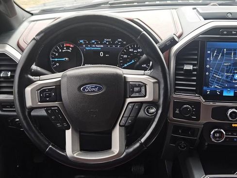 Used 2022 Ford F350 Platinum image 19