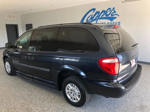 Used 2007 Dodge Grand Caravan SE w/ Popular Equipment Group I FWD image 2