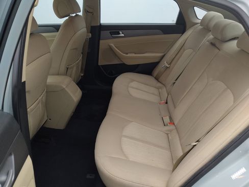 Used 2016 Hyundai Sonata SE FWD image 18