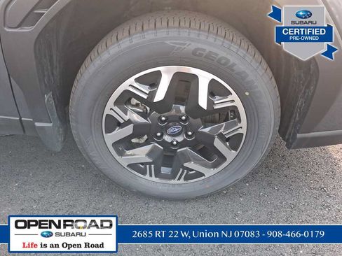Used 2025 Subaru Forester AWD/4WD image 34