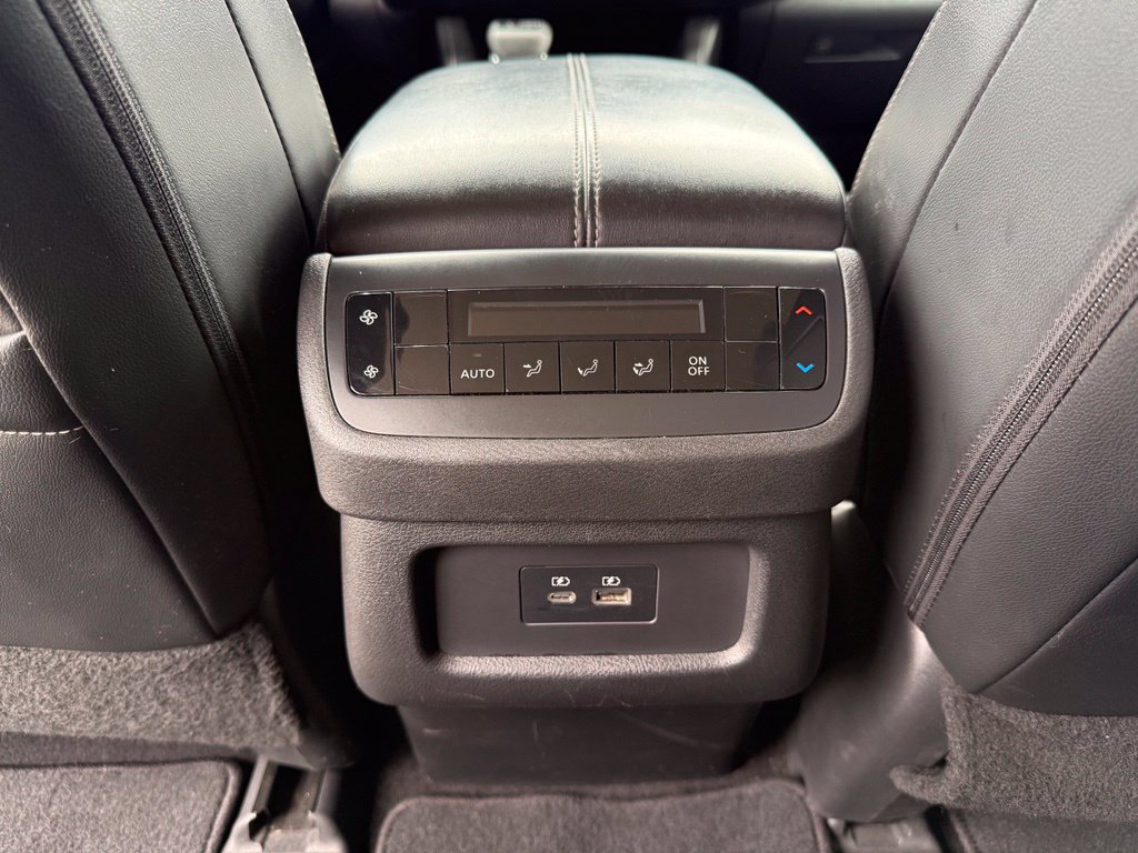 Used 2023 Nissan Pathfinder SL w/ Lighting Package (N92) FWD image 20