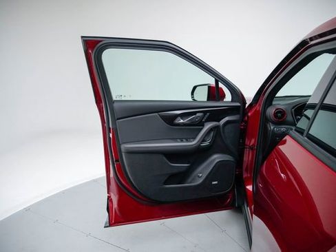 Used 2023 Chevrolet Blazer RS w/ Enhanced Convenience Package image 23