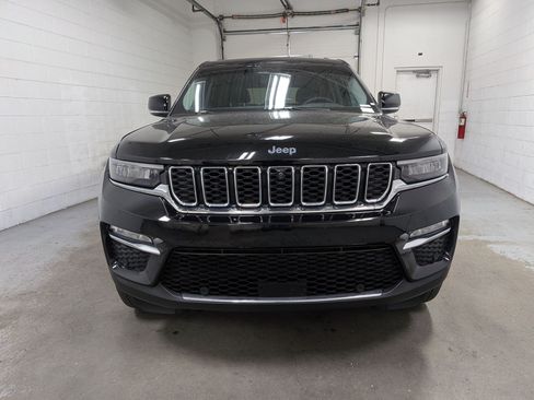 Used 2022 Jeep Grand Cherokee Limited 4xe w/ Luxury Tech Group II AWD/4WD image 12
