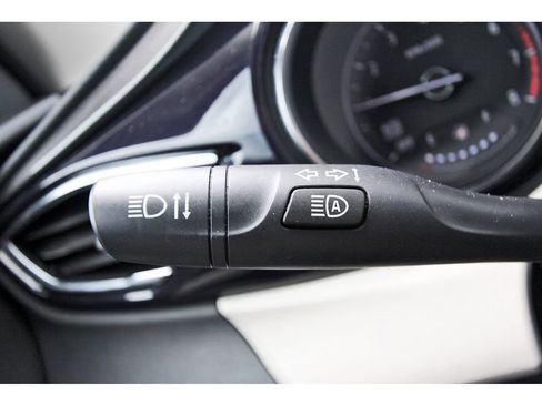 Used 2023 Buick Encore GX Select FWD image 11