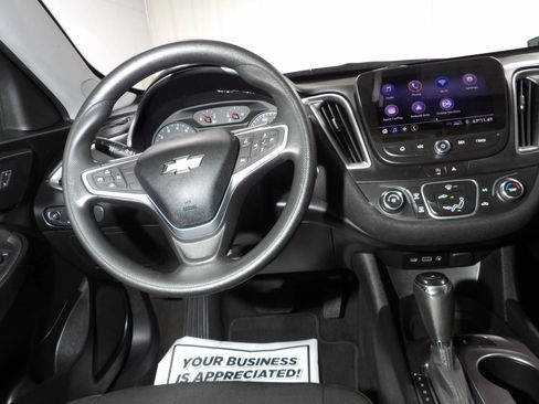 Used 2020 Chevrolet Malibu LS w/ LPO, Convenience Package 2 FWD image 11