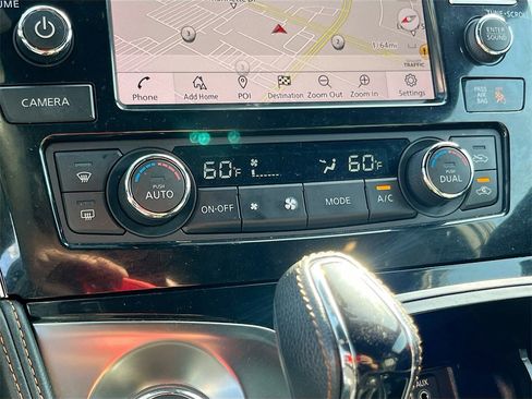 Used 2023 Nissan Maxima SR w/ Sport Mat Group image 16
