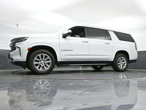 Used 2023 Chevrolet Suburban Premier AWD/4WD image 46