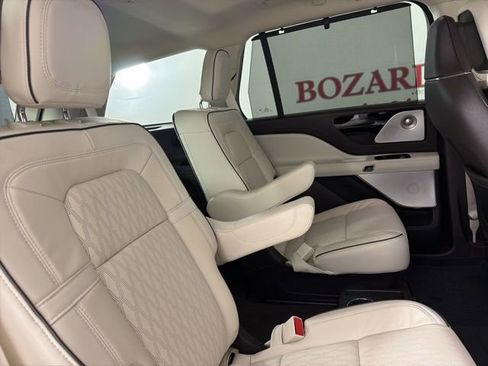 Used 2024 Lincoln Aviator Black Label AWD/4WD image 18