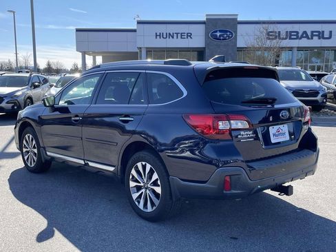 Used 2018 Subaru Outback 3.6R Touring image 27
