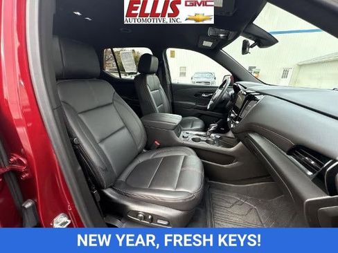 Used 2023 Chevrolet Traverse RS w/ LPO, Floor Liner Package image 29