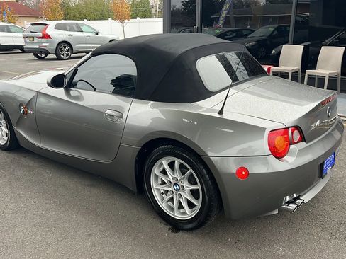 Used 2004 BMW Z4 2.5i image 3