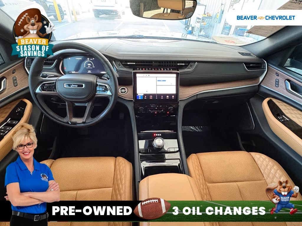 Used 2023 Jeep Grand Cherokee Summit RWD image 25