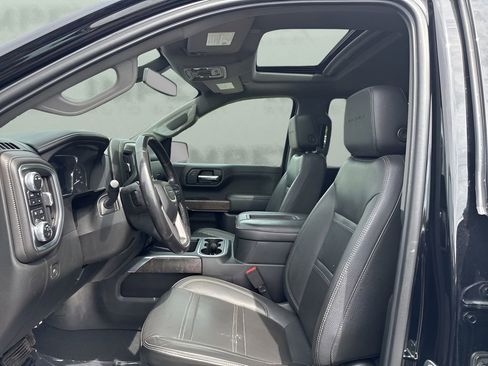 Used 2022 GMC Sierra 1500 Denali w/ Denali Premium Package AWD/4WD image 9