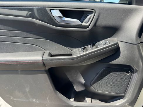 Used 2023 Ford Escape ST-Line w/ Tech Pack #1 FWD image 12