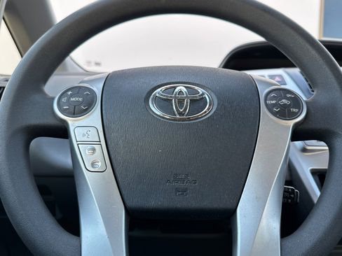 Used 2014 Toyota Prius V Three FWD image 36