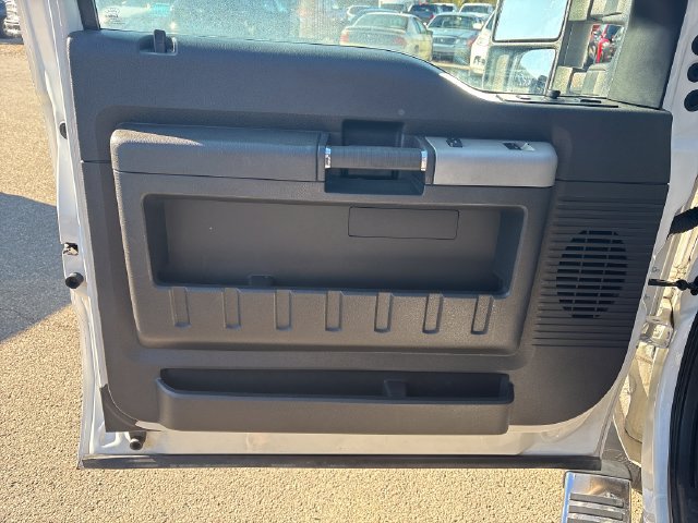 Used 2016 Ford F350 Lariat AWD/4WD image 8