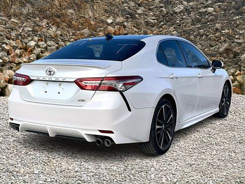 Used 2019 Toyota Camry XSE image 2