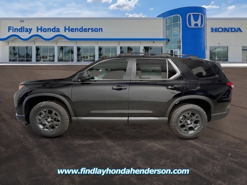 New 2026 Honda Pilot TrailSport image 2