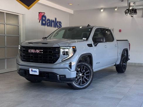 Used 2024 GMC Sierra 1500 Elevation AWD/4WD image 2