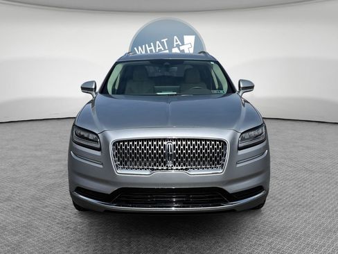 Used 2022 Lincoln Nautilus AWD w/ Premium Package image 9