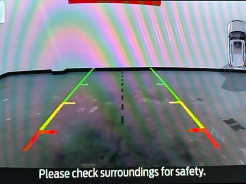 Used 2023 Ford Explorer XLT image 24