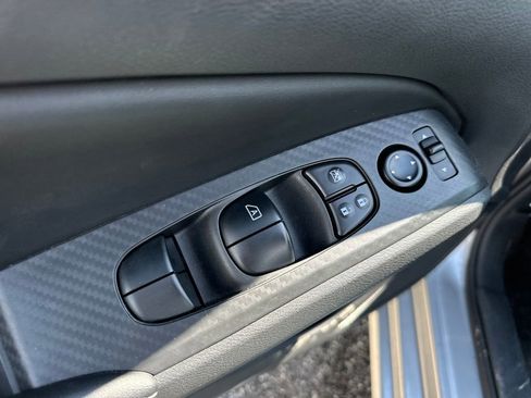 Used 2025 Nissan Altima 2.5 SV AWD/4WD image 41