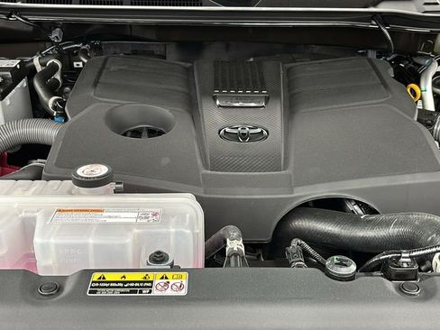 New 2026 Toyota Tundra Limited AWD/4WD image 37