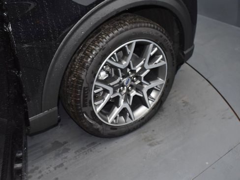 New 2025 Ford Explorer Platinum w/ Ultimate Package image 14