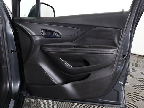 Used 2018 Buick Encore Preferred image 18