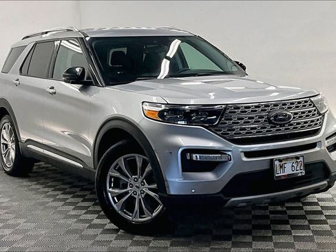 Used 2022 Ford Explorer Limited w/ Equipment Group 301A image 11