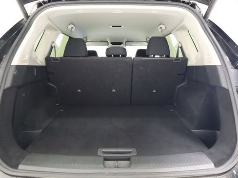 Used 2025 Nissan Rogue SV AWD/4WD image 28