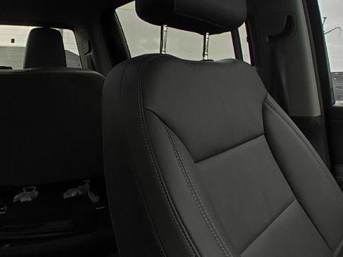 Used 2019 Chevrolet Silverado 1500 RST w/ All-Star Edition AWD/4WD image 11