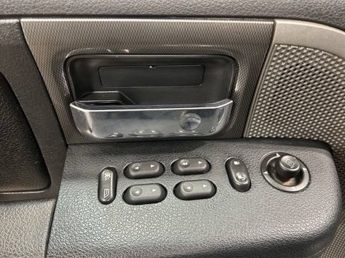 Used 2005 Ford F150 XLT AWD/4WD image 13