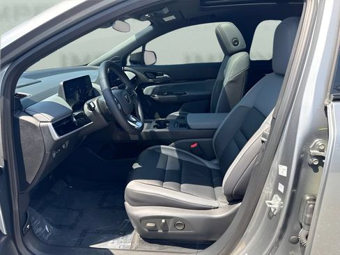 Used 2025 Honda Prologue Touring image 9