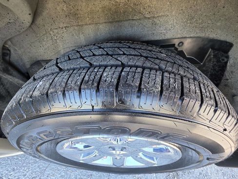 Used 2004 INFINITI QX56 4WD w/ Smart Vision Pkg image 7