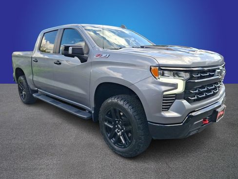 Used 2024 Chevrolet Silverado 1500 LT Trail Boss w/ LT Trail Boss Premium Package AWD/4WD image 3